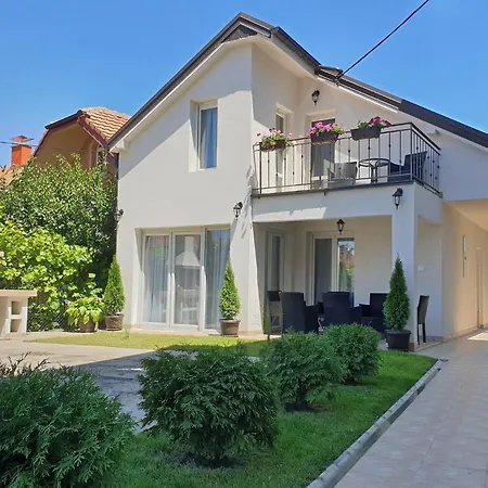 Villa Kuca Ema Belgrad Exterior foto